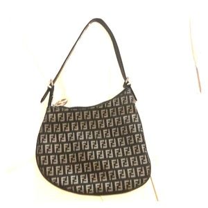 Small shoulder fendi purse